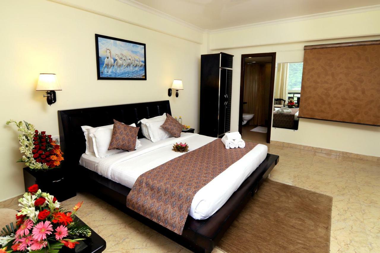 רישיקש Luxury Aloha Apartments מראה חיצוני תמונה